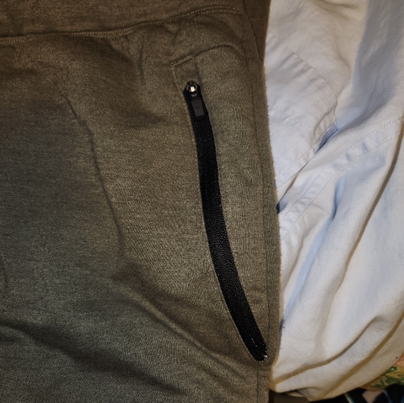 Mens sweatpants bundle - Picture 5 of 10